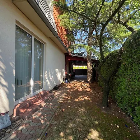 Villa Cozy Vestec (Prague-West)