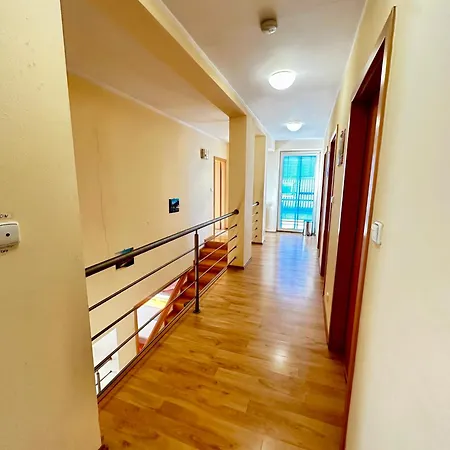 Cozy * Vestec (Prague-West)